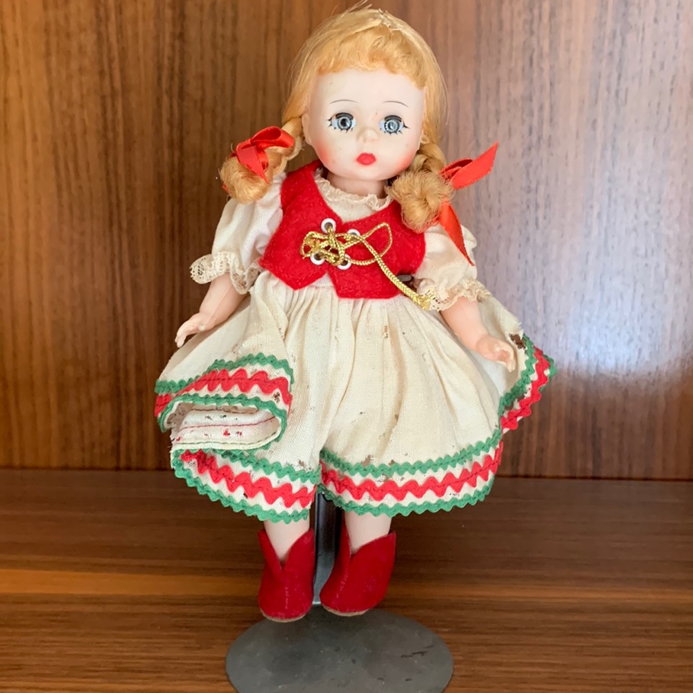 Vintage (early 1970s) Madame Alexander 8 inch Hungarian International Doll